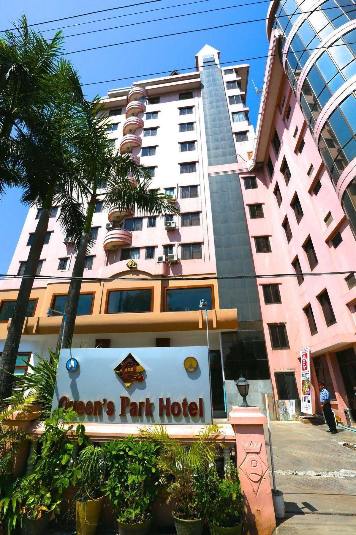 Queen'S Park Hotel Yangon Exterior photo